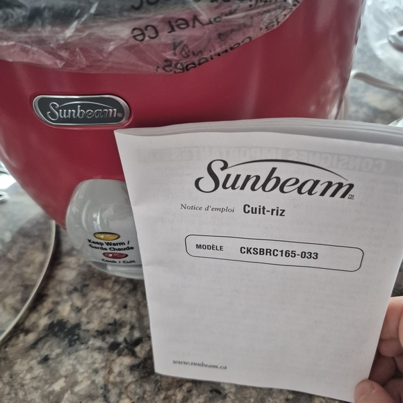 Sunbeam Red Multi-Function Rice Cooker with Steaming Insert - Picture 5 of 6